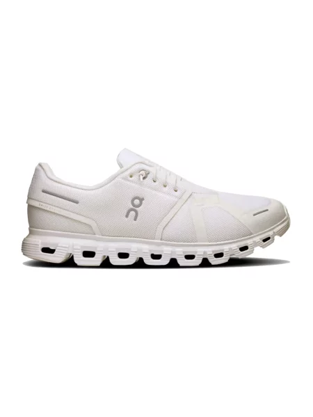 On sneakersy Cloud 6 białe