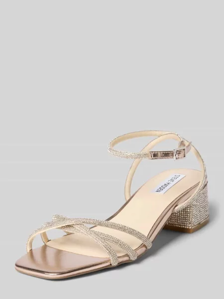 Sandały na z obszyciem z kamieni stras na całej powierzchni model Cerena' Steve Madden białe