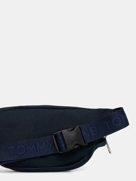 Tommy Jeans övtáska sötétkék kék