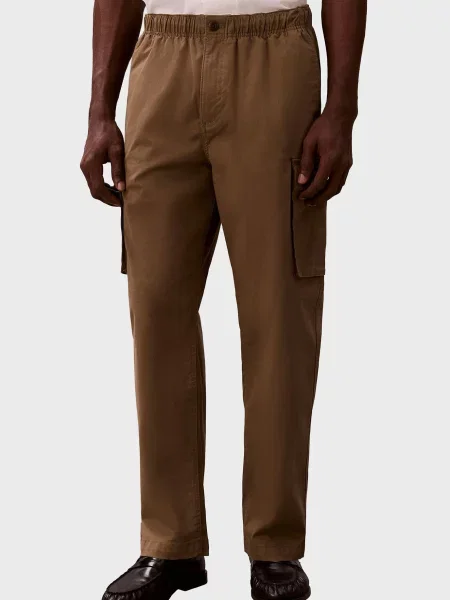Штани карго Calvin Klein Jeans коричневі