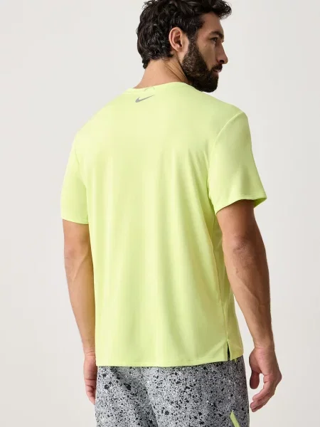 Nike T-shirt do biegania Miler UV Dri-FIT zielona