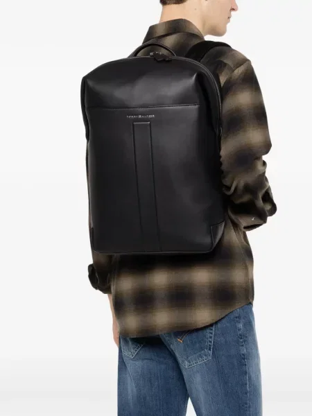 Rucsac Tommy Hilfiger cu autograf negru