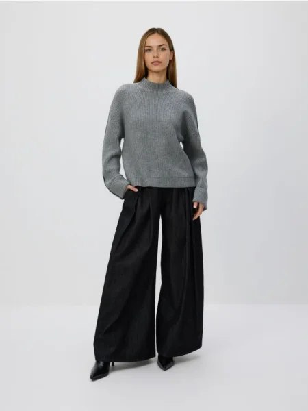 Reserved Pulover cu cusătură contrastantă gri-neutru gri