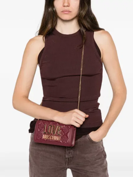 Καπιτονέ τσάντα χιαστί Love Moschino με αυτόγραφο κόκκινο