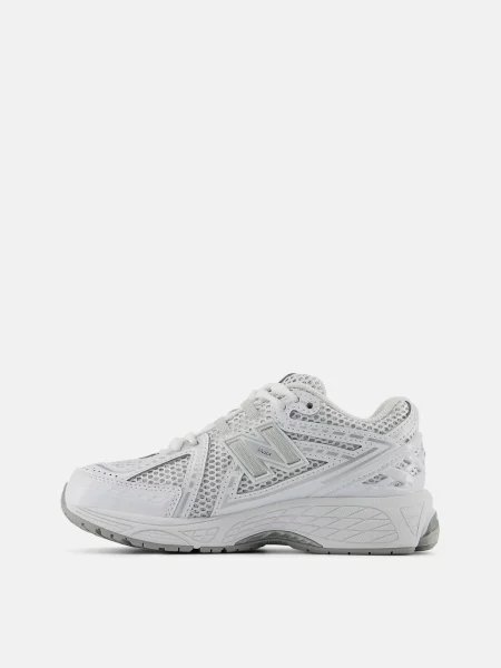 Детские кроссовки New Balance белые