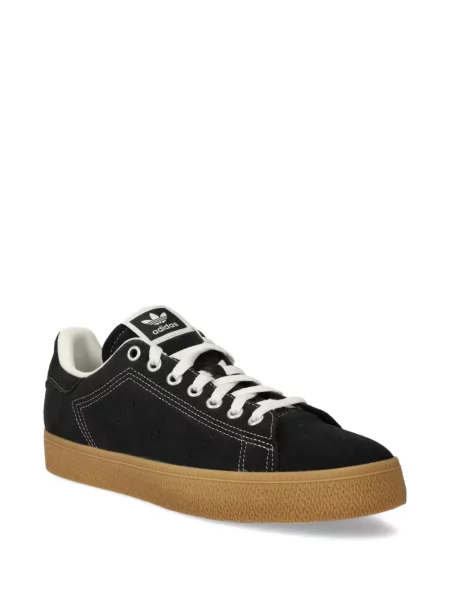 Велурени маратонки Adidas Superstar бяло
