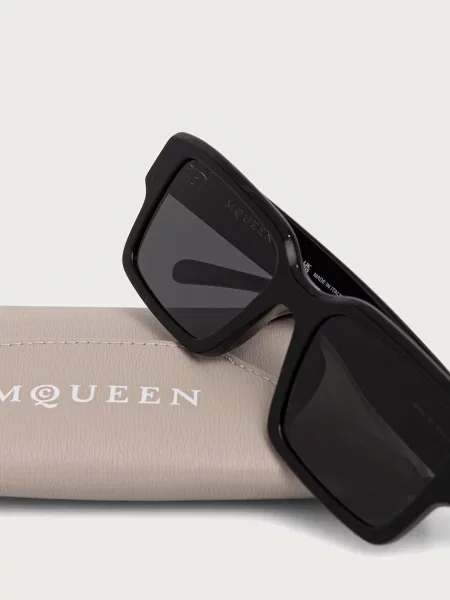 Солнцезащитные очки Alexander Mcqueen