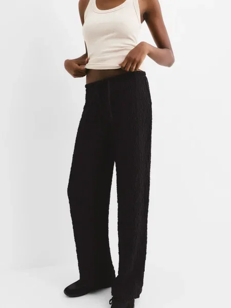 Pull&Bear Hlače črna