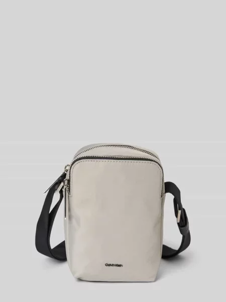 Torba na ramię z aplikacją z logo Calvin Klein szara