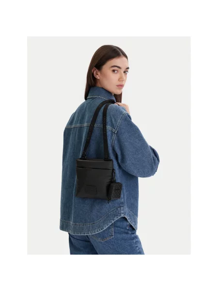 Calvin Klein Saszetka Puffer Utility Flatpack czarny