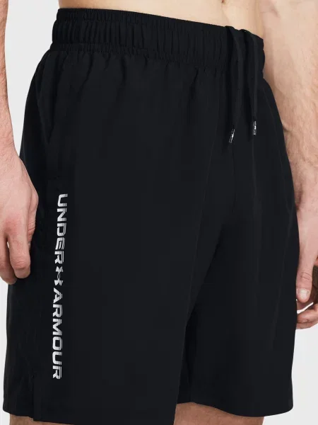 Спортивные шорты Under Armour черные