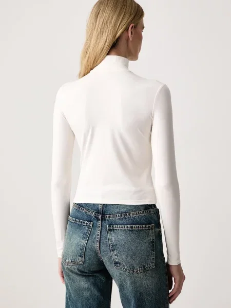Лонгслив Guess