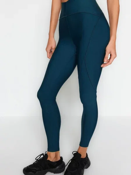 Trendyol Emerald Green Contouring Bed Set with Stitching Detail Full Length Sports Leggings verde