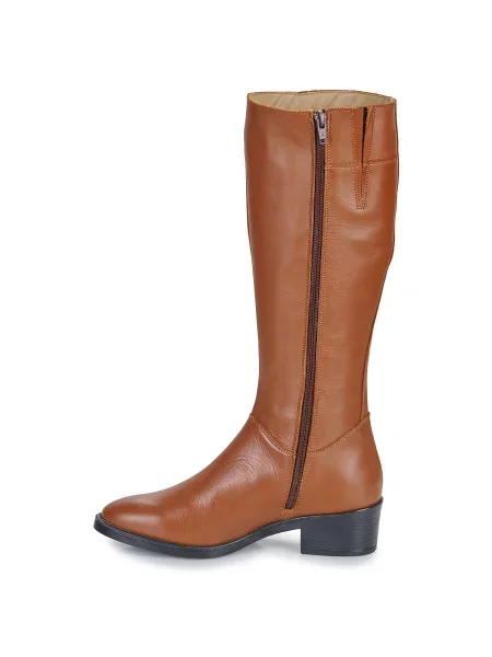 Pantofi Betty London maro