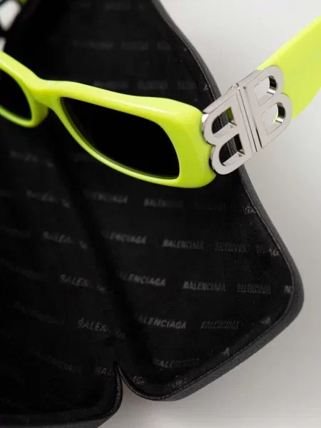 Óra Balenciaga zöld