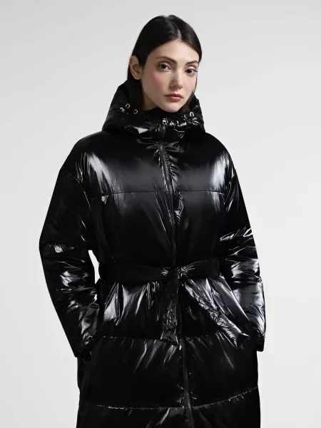Утепленное пальто Armani Exchange черное