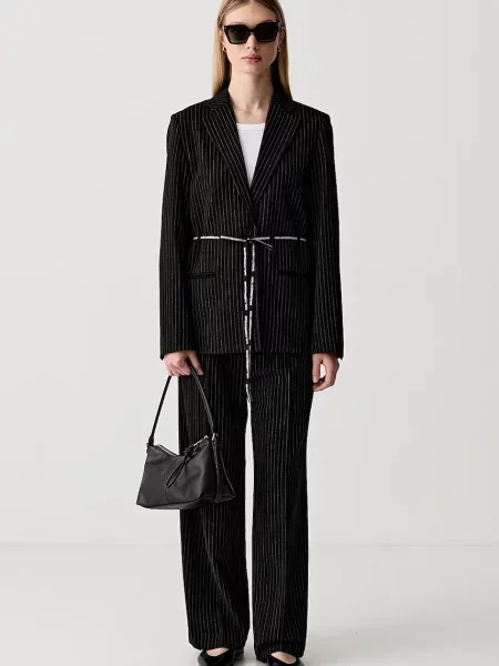 KARL LAGERFELD JEANS Blejzer / biela čierna