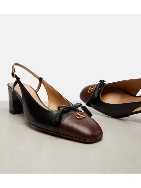 Pantofi cu toc Valentino Garavani din piele slingback negru