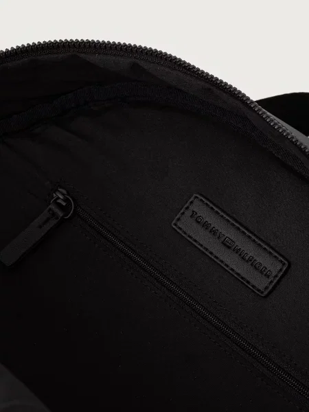 Tommy Hilfiger раница мъжка от имитация на кожа черно