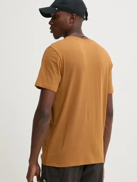 Timberland póló barna férfi nyomott mintás sárga
