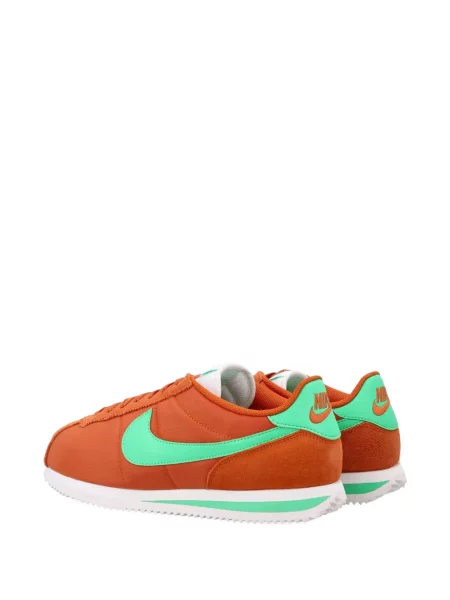Hanorac cu glugă Nike plisat din piele de căprioară cu imagine maro