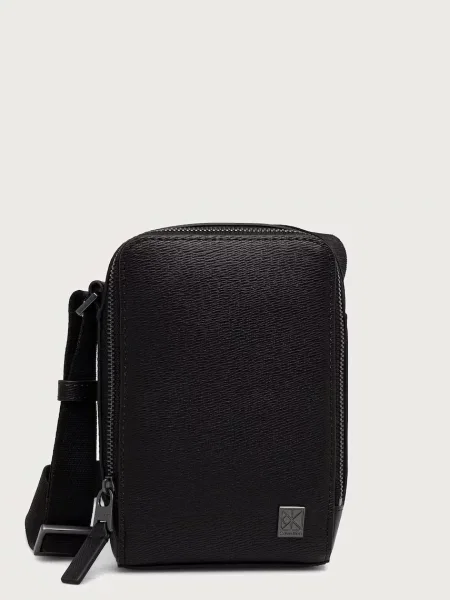 Calvin Klein torbica iz umetnega usnja črna
