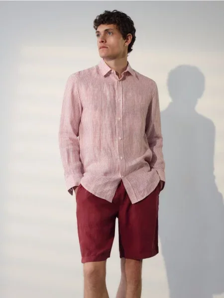 Reserved Pantaloni scurți jogger din in arămiu