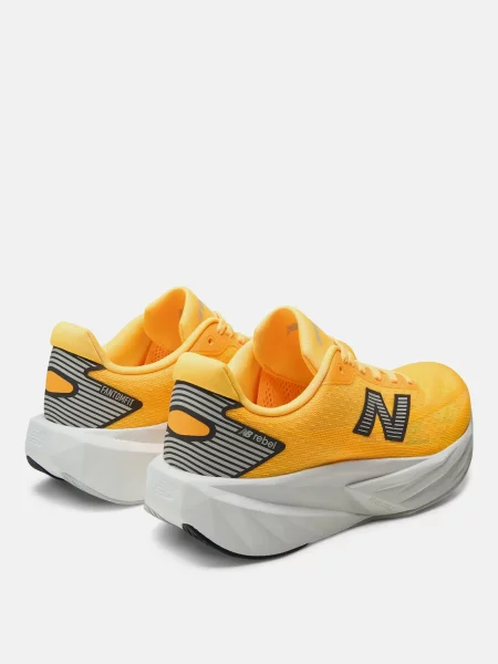 Кроссовки New Balance FuelCell желтые