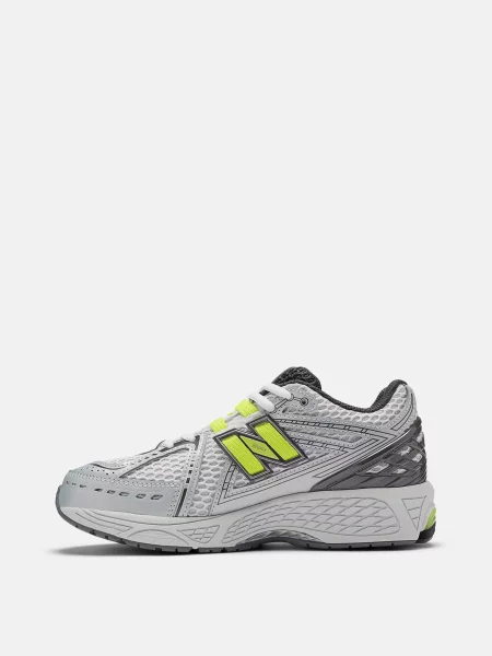 Дитячі кросівки New Balance сірі