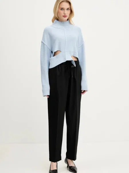 Maison Margiela sweter wełniany z golfem niebieski