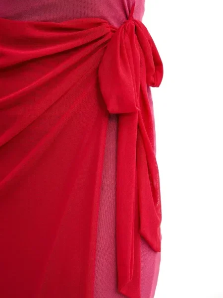Rochie midi Never Fully Dressed până la genunchi cu un umăr gol de costum roz