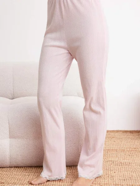 Trendyol Pantaloni de pijama pastel / rosé albastru