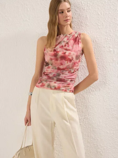 Trendyol Top kaki / roz / roșu alb