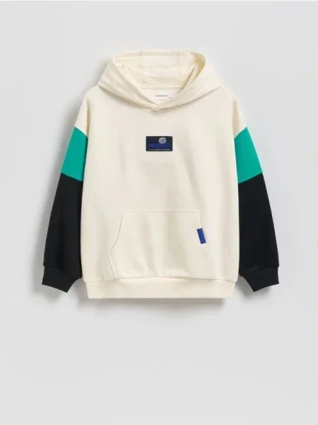 Reserved Hanorac din crem