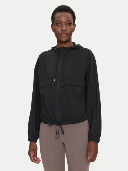 Vetrovka Girlfriend Collective črna