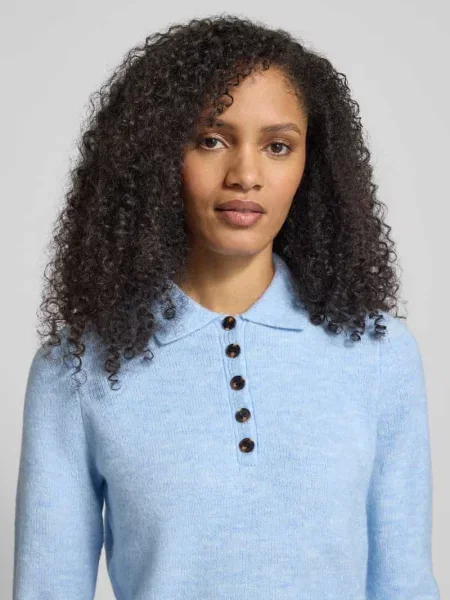 Sweter z dzianiny krój regular fit z dodatkiem wełny Christian Berg Woman
