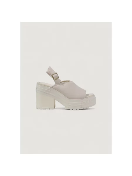 Kožené lodičky Converse