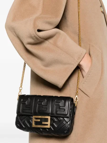 Geantă tip baghetă Fendi negru
