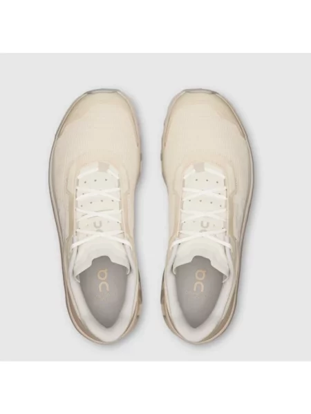 Sneakersy On do biegania zamszowe beżowe