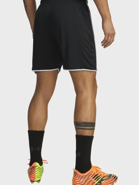 Короткие шорты Under Armour черные