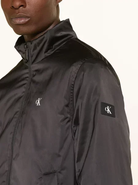 Kurtka bomber Calvin Klein z nadrukiem czarny