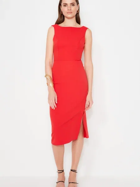 Sukienka midi Trendyol czerwona