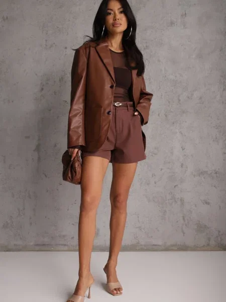 Pantaloni scurți Rissarie maro