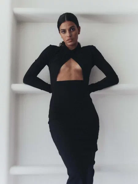 Рокля MUUV. JAWS среднодълга с кройка по тялото черно