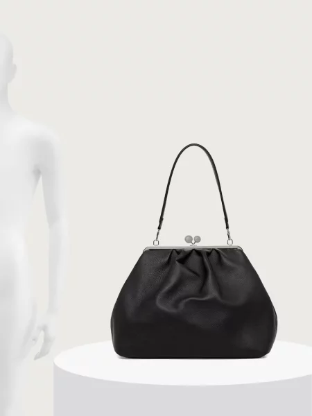 Кожаная сумка шоппер Weekend Max Mara