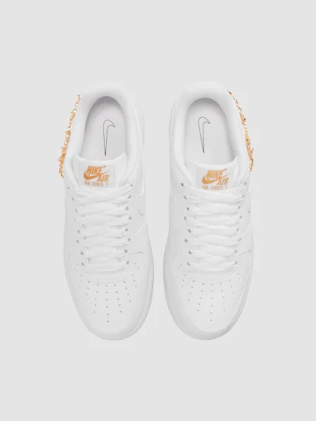 Кожаные кроссовки Nike Air Force 1 белые