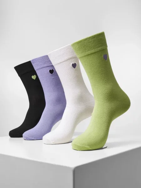 Șosete Urban Classics cu motiv cu inimi alb