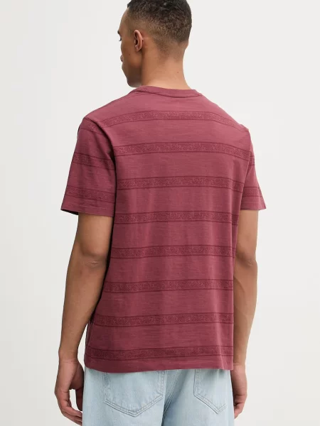 T-shirt o kroju regular fit z okrągłym dekoltem Levi's czerwona