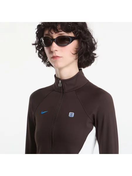 Βελούδινος μακρύς τοπ Nike καφέ
