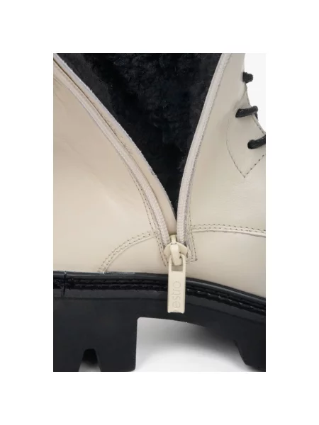 Кожаные ботинки Estro белые